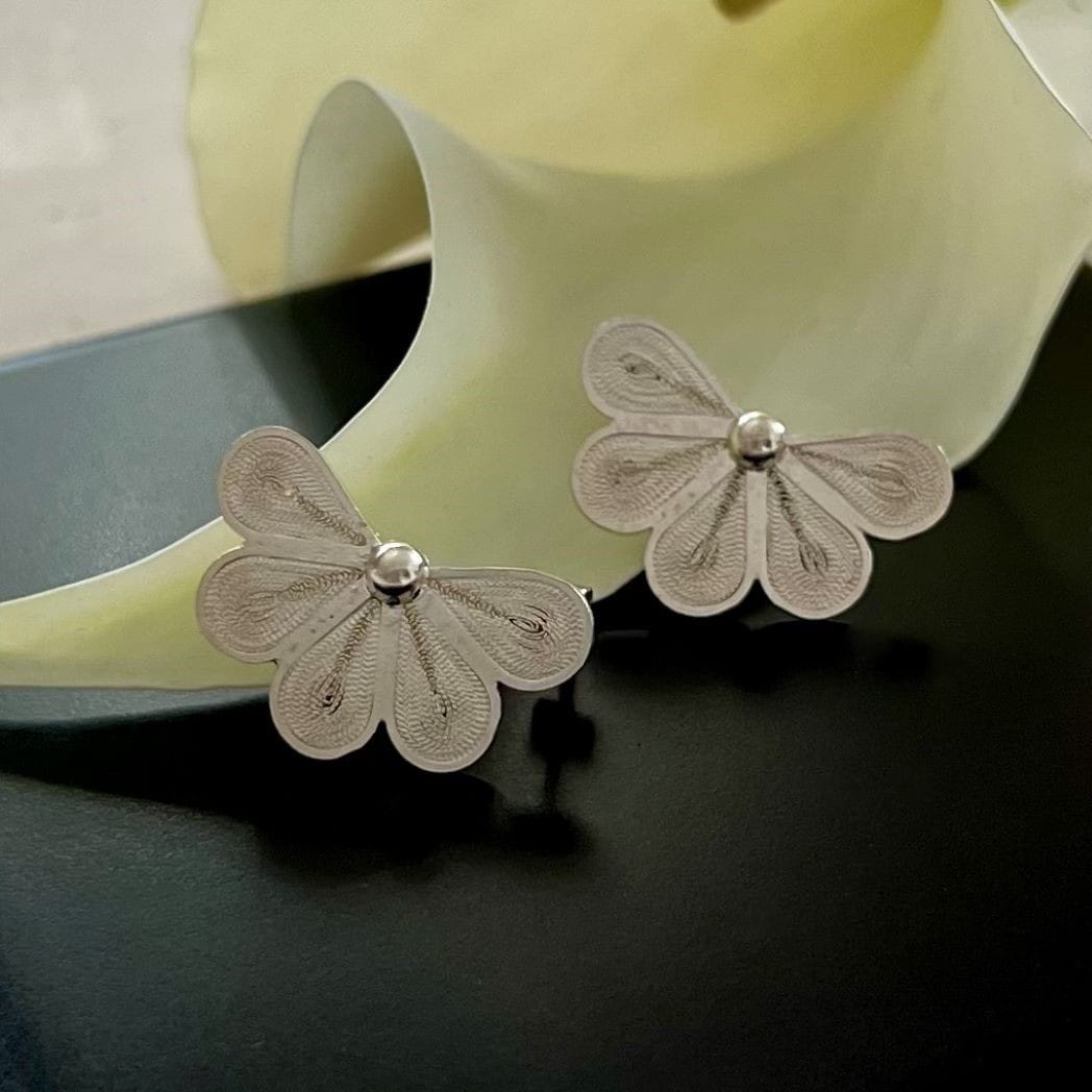 Beautifully Gifted SILVER FLOWER STUD EARRINGS