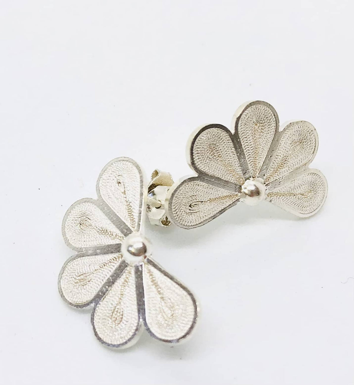 Beautifully Gifted SILVER FLOWER STUD EARRINGS