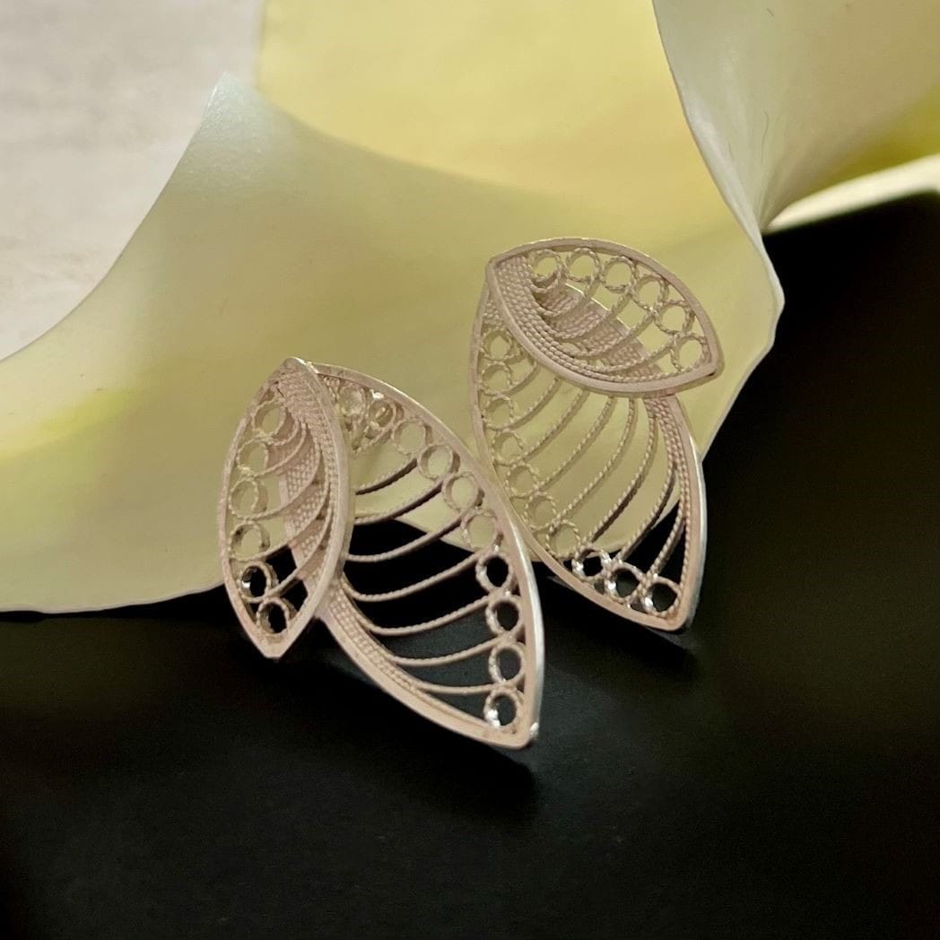 Gaviota Earrings BUENAVENTURA SILVER STUD EARRINGS