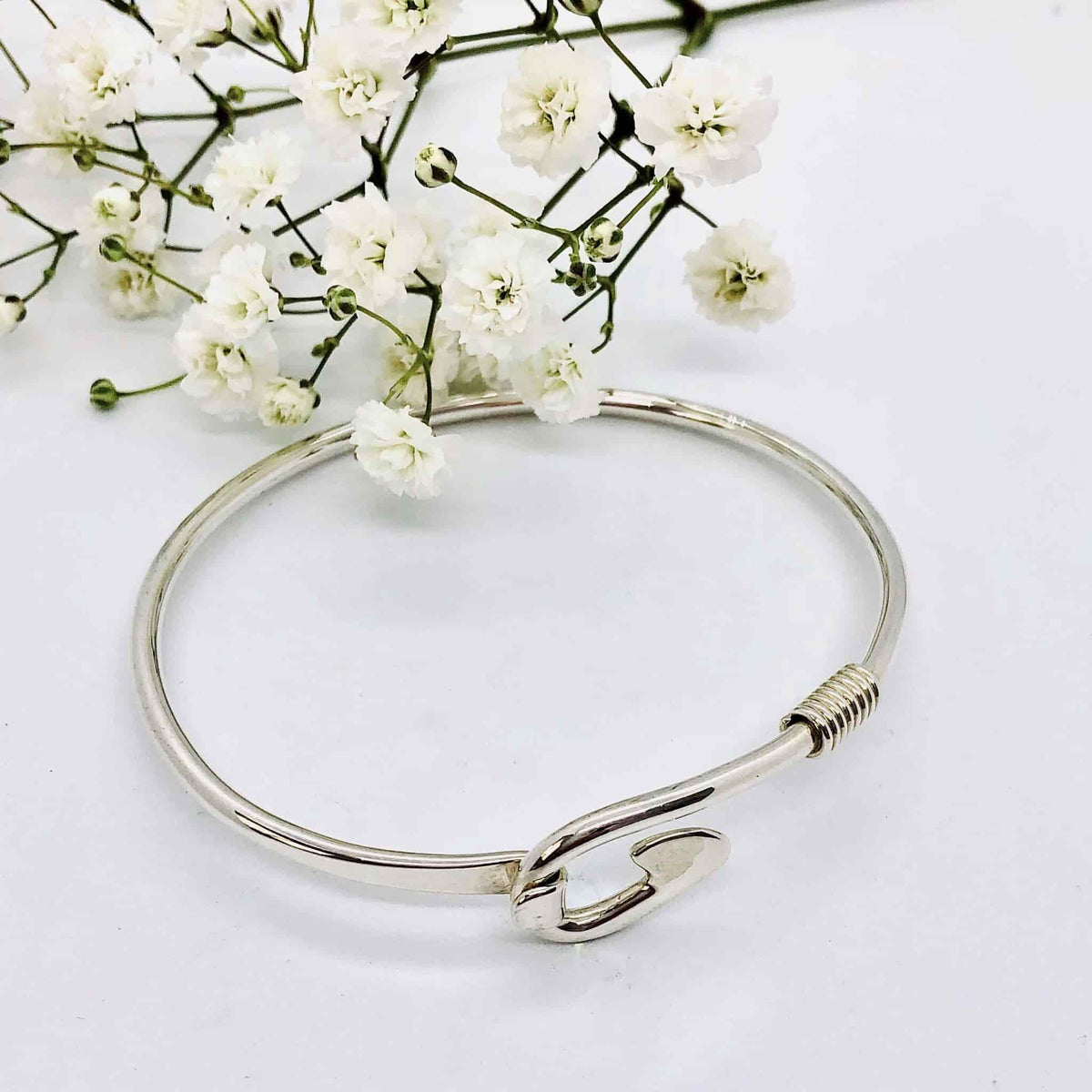 Beautifully Gifted Bangle FISHERMAN&#39;S HOOK silver bangle