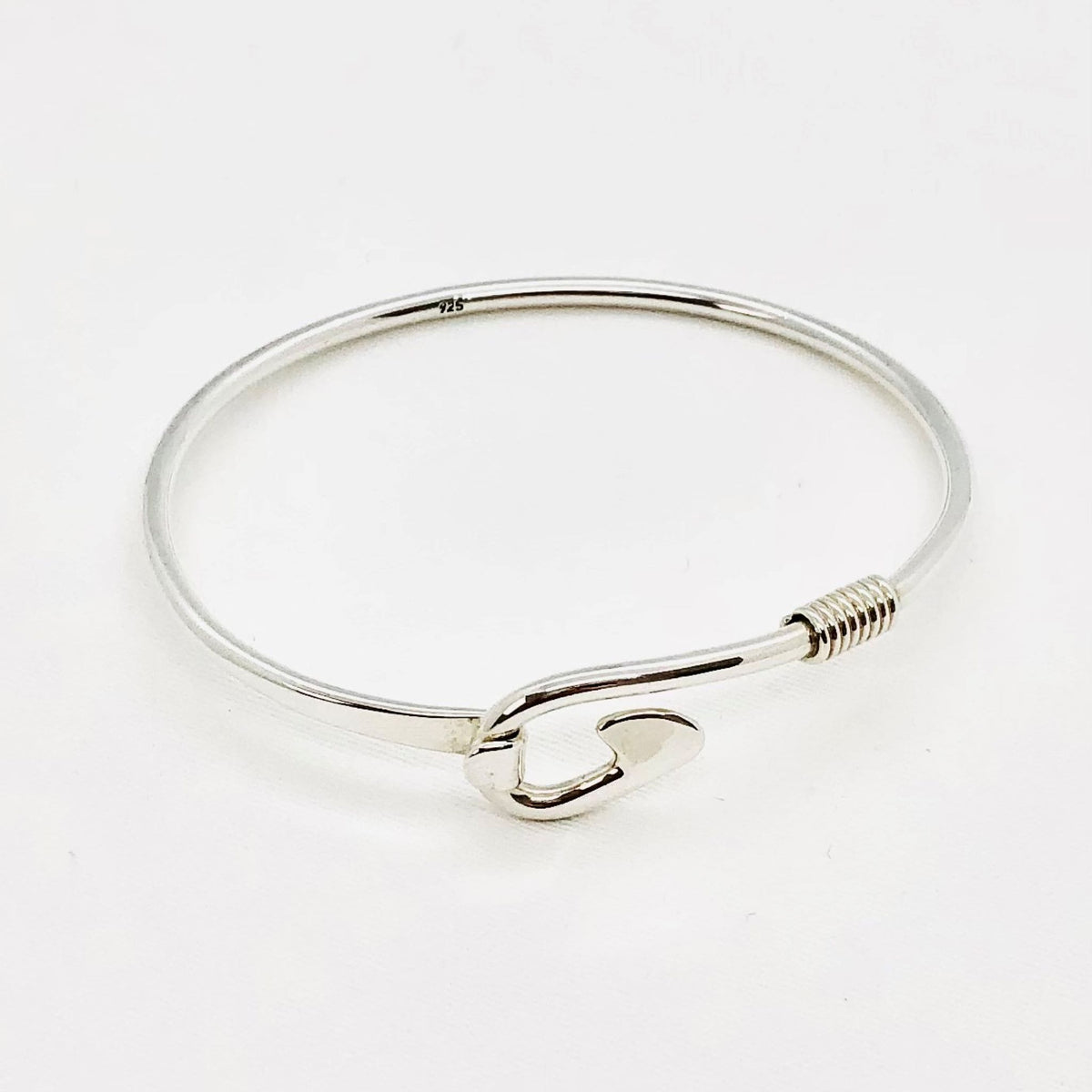 Beautifully Gifted Bangle FISHERMAN&#39;S HOOK silver bangle