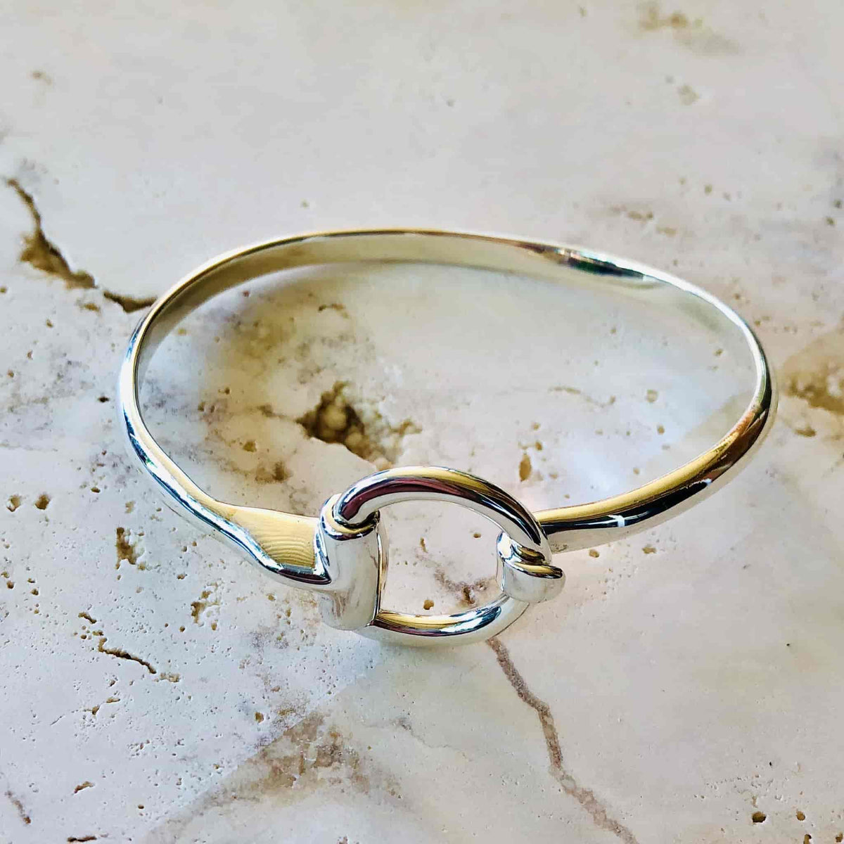Beautifully Gifted Bangle HORSEBIT  CLASP silver bangle